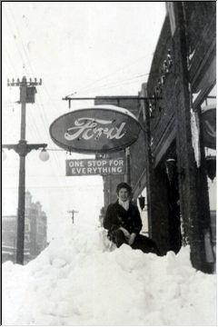 Snow sitter