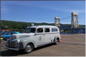 Car show & the Lift Bridge