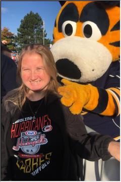 The mascot & Danielle