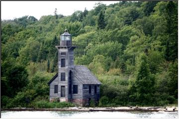 Grand Island Light