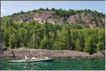 Kayaking Keweenaw south shore