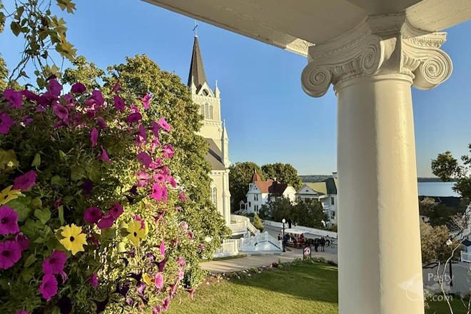 Photo by Jeff Dennis