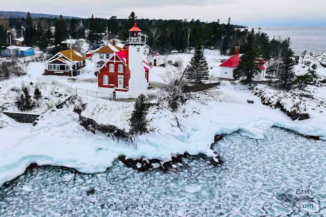 Photo by H Donn de Yampert