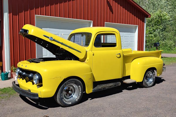 '52 Ford F1 pickup