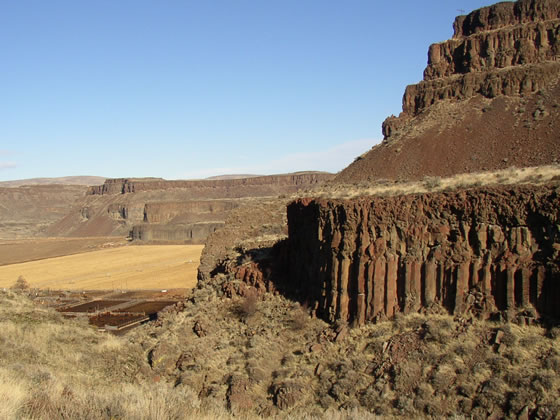 basalt-columbia-river