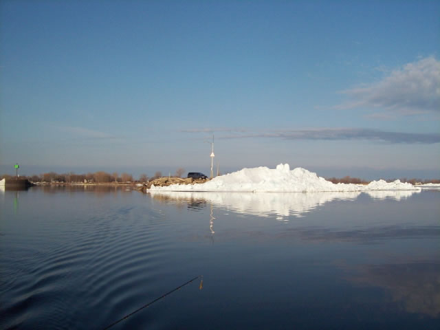 Oconto breakwall