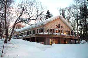 Lac LaBelle Lodge & Season's Restaurant